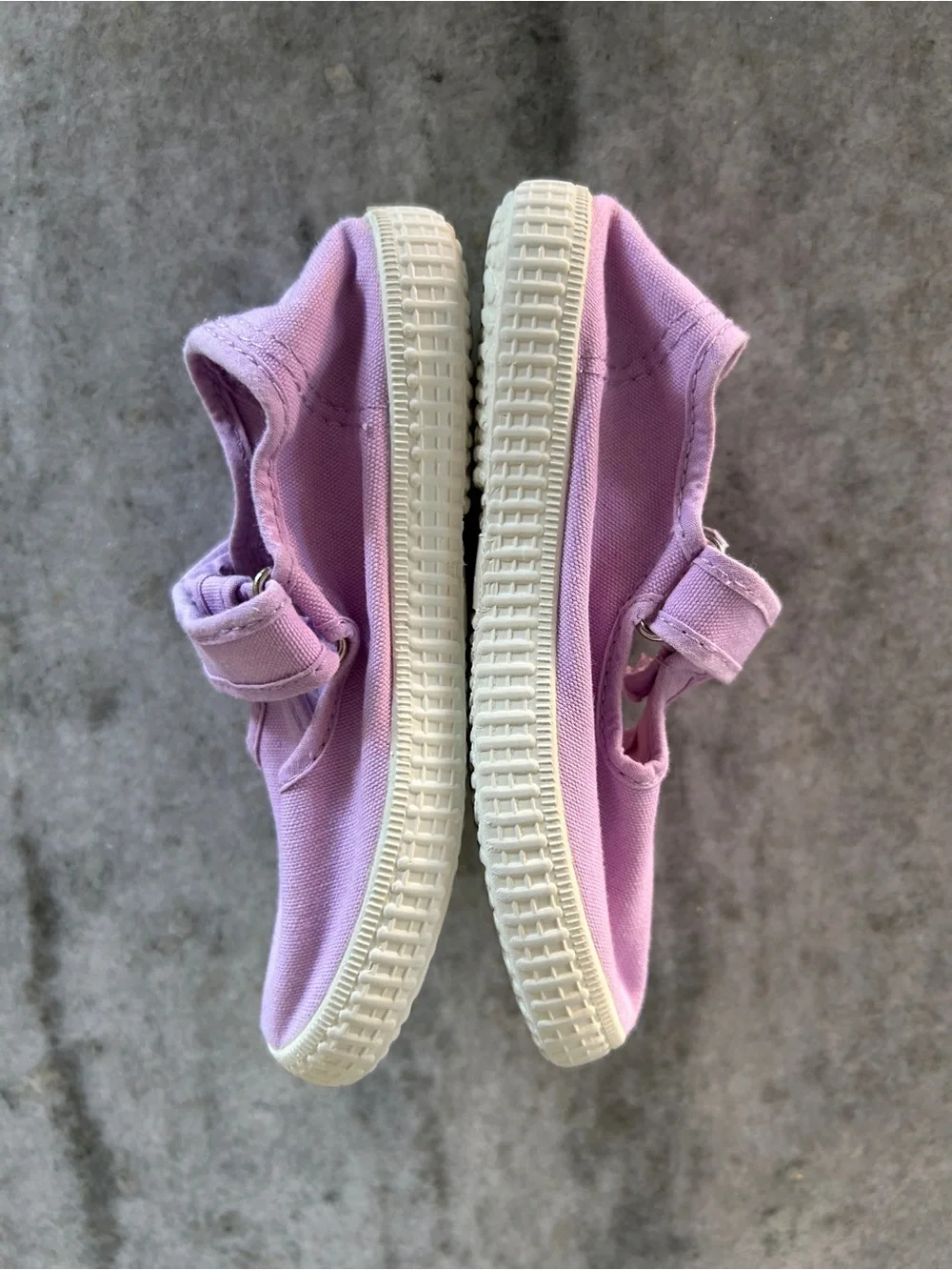 Cienta Kids Canvas Hook-and-Loop Velcro Shoes in Lavender Size 27 10-10.5